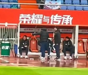 乐鱼app下载-流量毒药！拿一张照片臆测教练不和，是谁在故意搅乱山东泰山队？